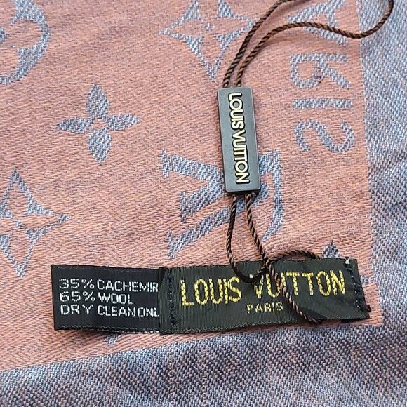 LOUIS VUITTON LV Vintage Mauve Pink Gray Silver Monogram Scarf Shawl Wrap  VWT - Picture 10 of 10